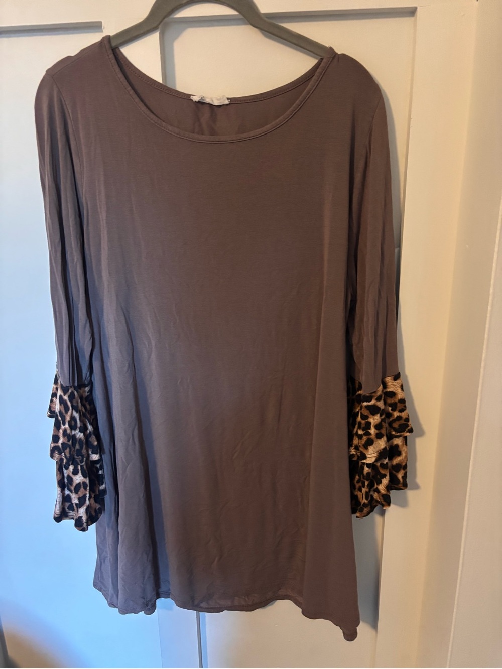 Beeson River Plus 1XL Mocha Leopard Bell Sleeve Boho Tunic Top